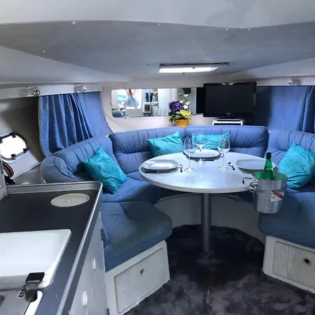 Lady L Bateau 10 Metres Jacuzzi *