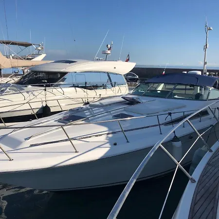 Lady L Bateau 10 Metres Jacuzzi Hotel en barco Saint-Laurent-du-Var